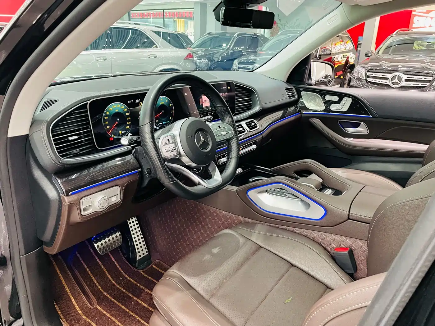 Mercedes-Benz GLS 2023 GLS 450 4MATIC Fashion Edition фото 9