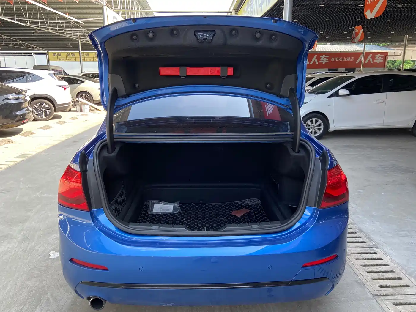 BMW 1 Series 2018 118i Sport Edition фото 12