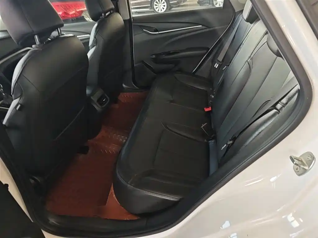 Buick Excelle 2019 18T Auto Connected Elite China VI фото 17