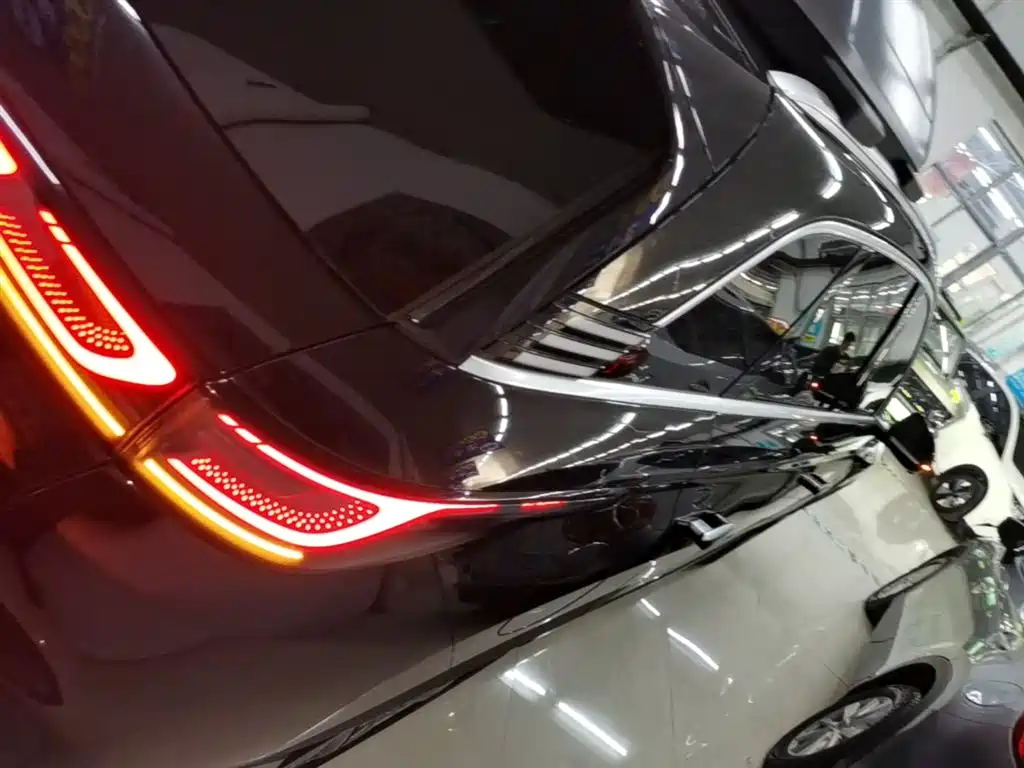 BYD Hai Shi 07 DM-i 2025 150 Pilot+ Edition фото 7