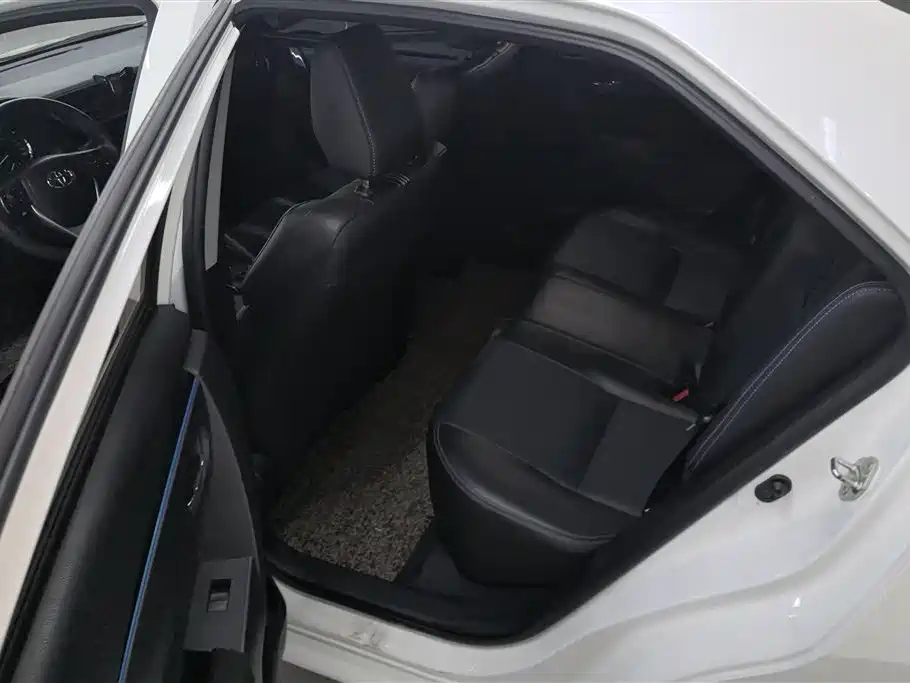 Toyota Levin 2018 185T CVT Premium Edition China V фото 11