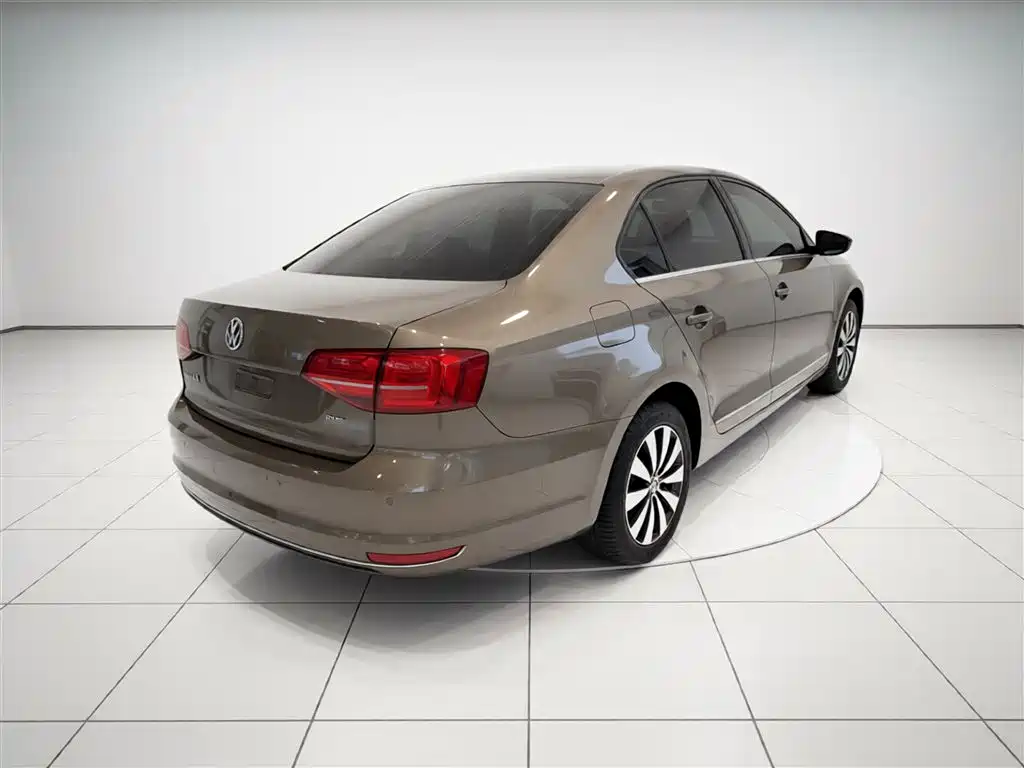 Volkswagen Sagitar 2017 230TSI Automatic Comfort фото 7