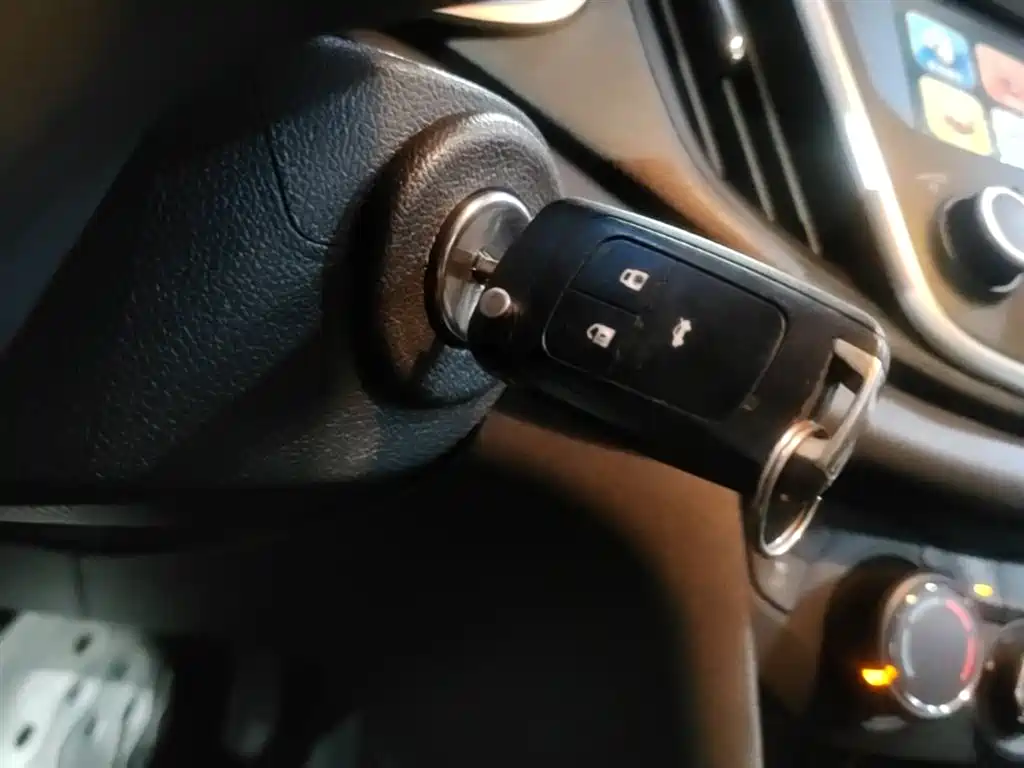 Chevrolet Cavalier 2019 320 Automatic Joy Edition фото 9