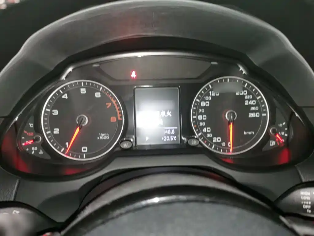 Фото 4 - Audi Q5