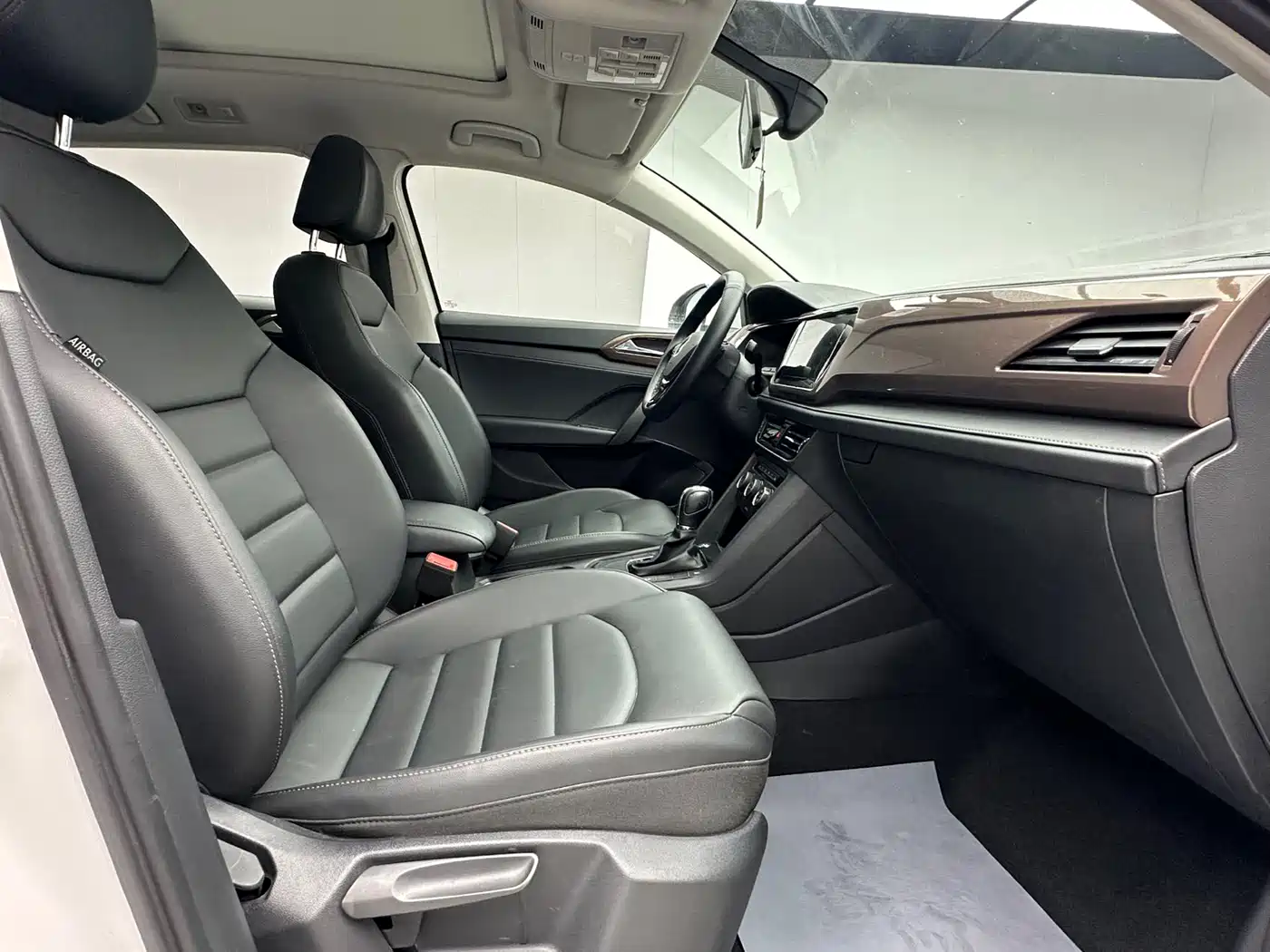 Volkswagen Tharu 2021 Model 280TSI 2WD Comfort Edition фото 14