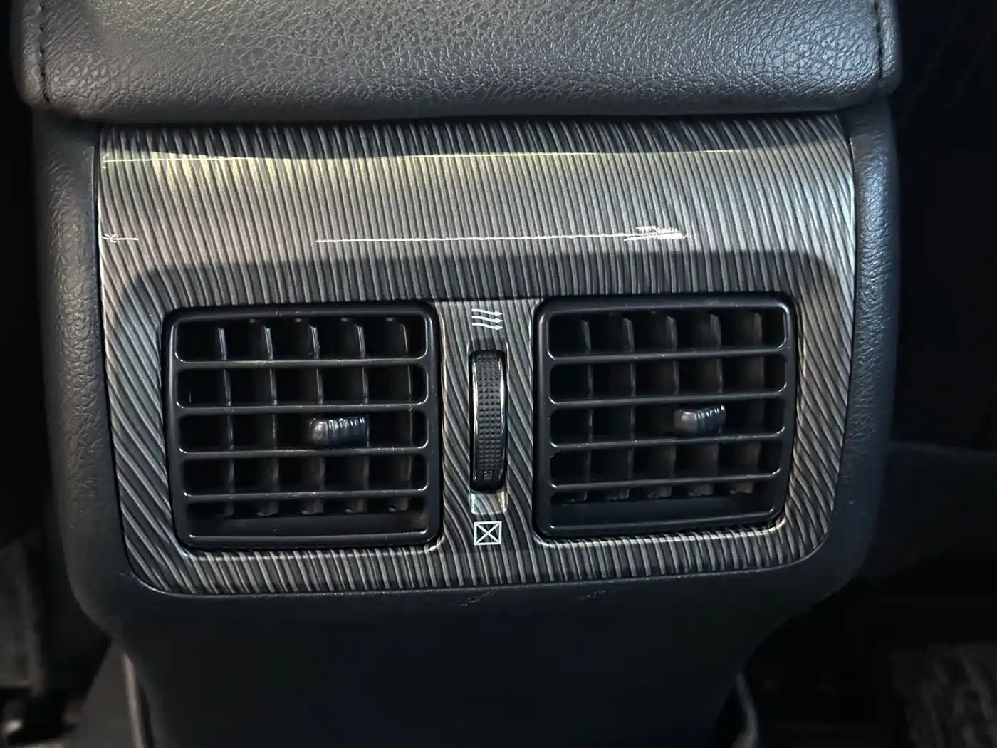 Toyota Camry 2015 Junrui 2.0S Dynamic Edition фото 17