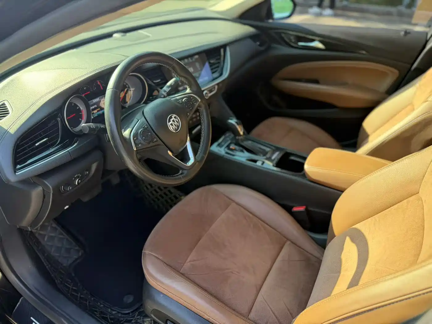 Buick Regal 2017 20T Luxury Model фото 3