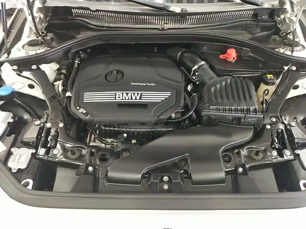 BMW 1-SERIES