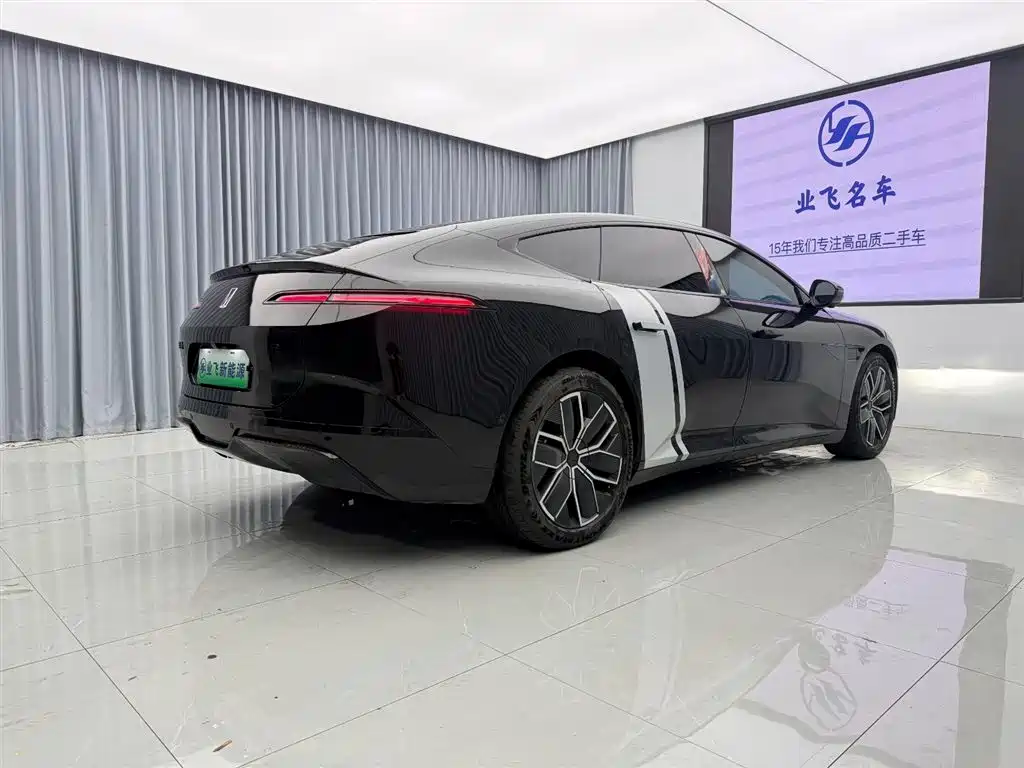 Avatr 12 2024 Facelift 700 Triple Laser RWD Luxury Edition фото 4