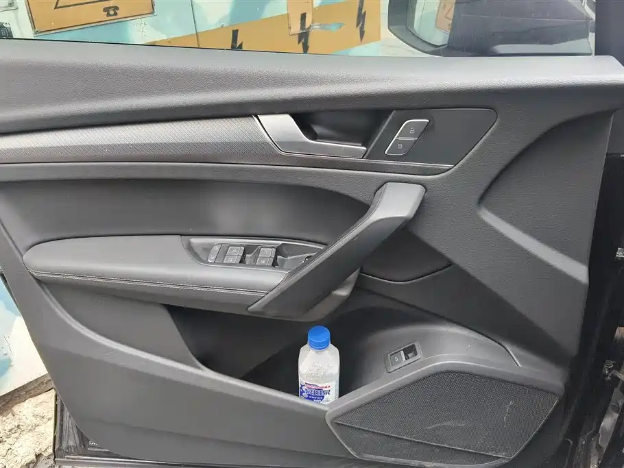 Audi Q5L 2023 40T Luxury Dynamic фото 7