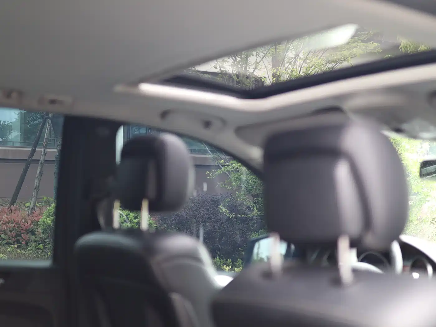 Mercedes-Benz M-Class 2010 ML 300 4MATIC фото 25