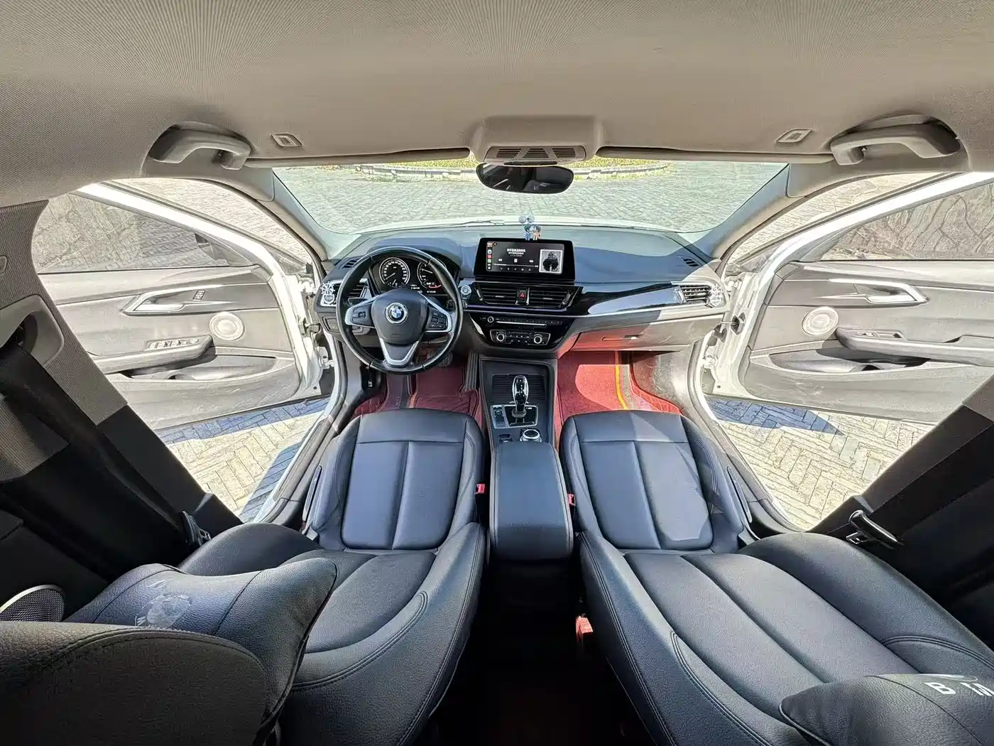 BMW 1-SERIES