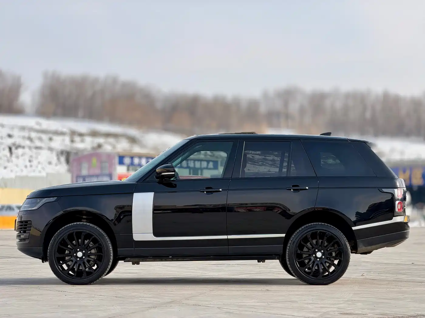 Land Rover Range Rover 2020 3.0 L6 Shengshi Edition фото 9