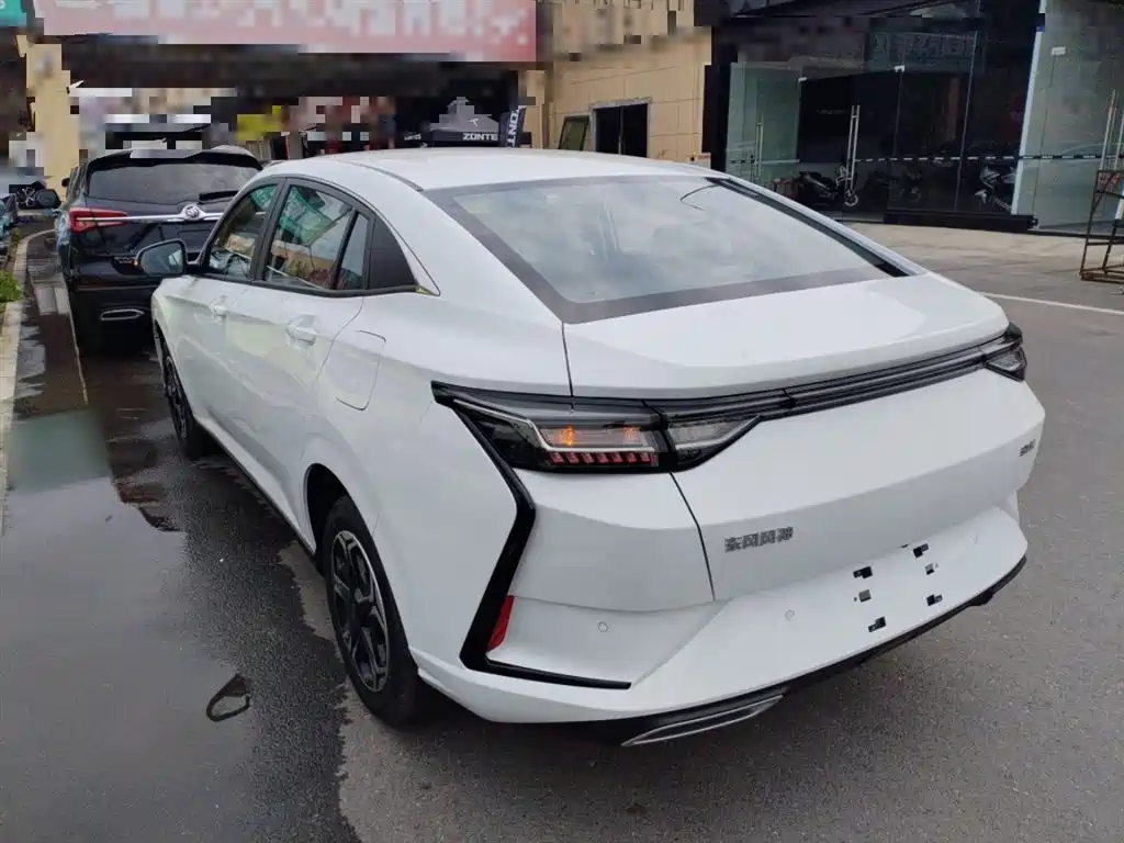 DONGFENG FENGSHEN YI HYUN