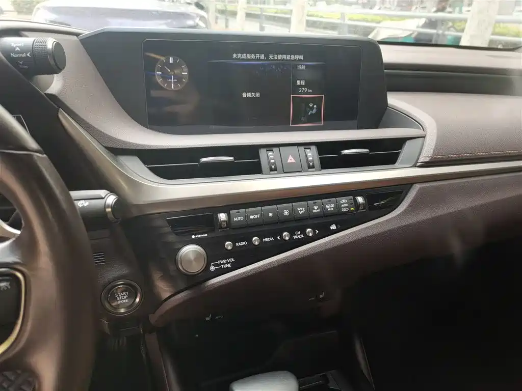 Lexus ES 2021 200 Excellence Edition фото 6