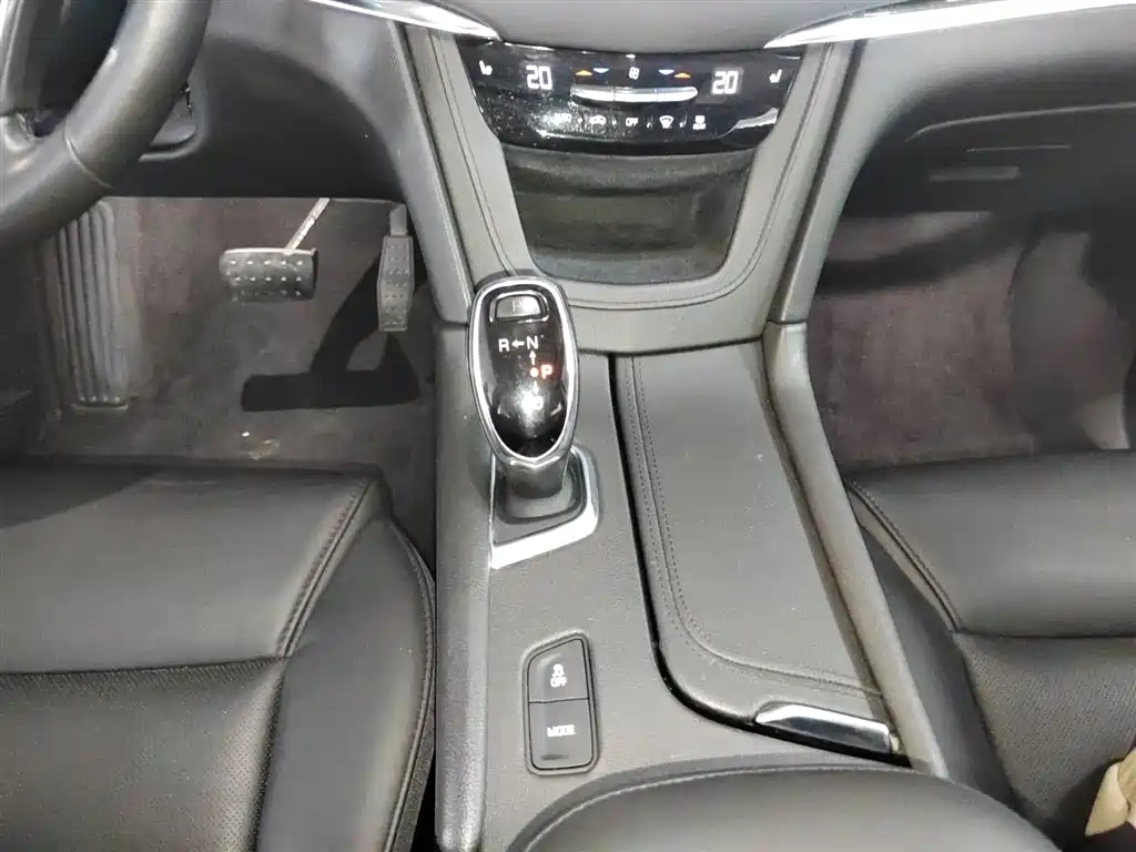 Cadillac XT5 2018 25T Luxury фото 14
