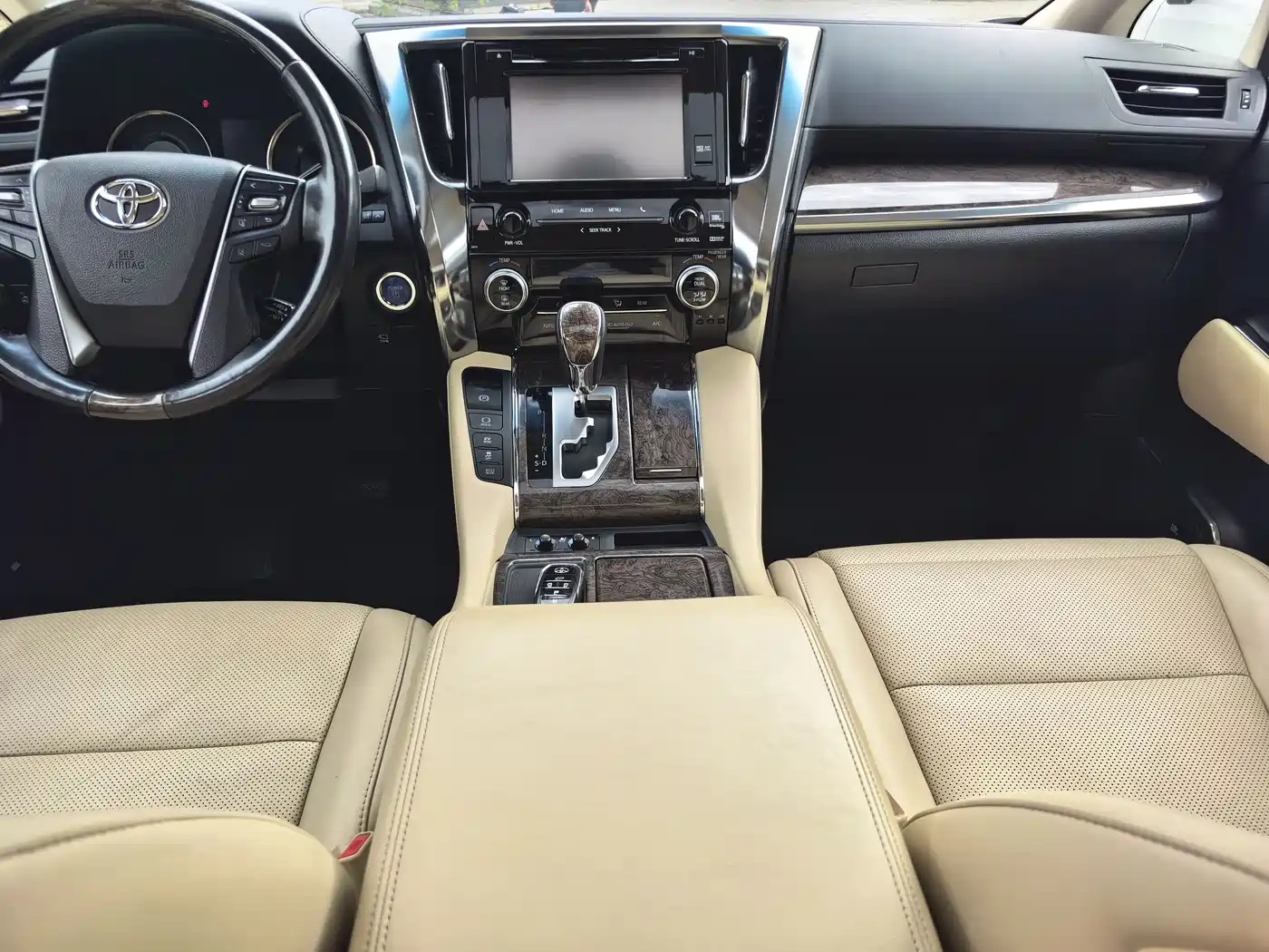 Toyota Alphard 2019 Hybrid 2.5L Premium Edition фото 9