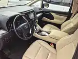 Фото 7 - Toyota Alphard