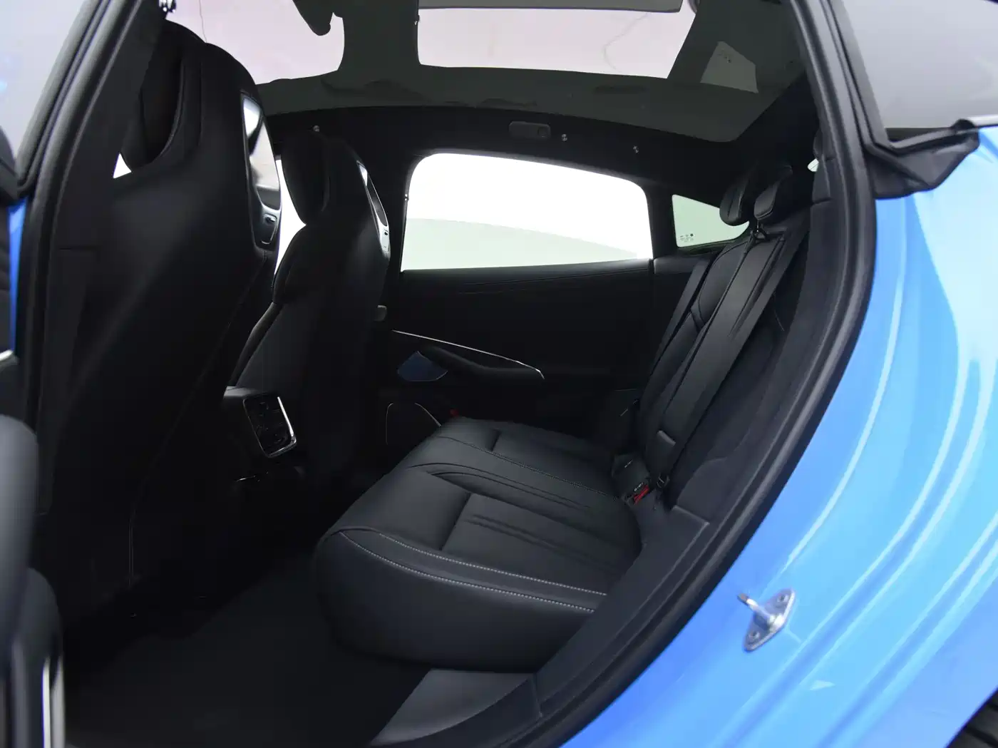 Xiaomi Auto Xiaomi SU7 2026 Rear-Wheel Drive Edition фото 7