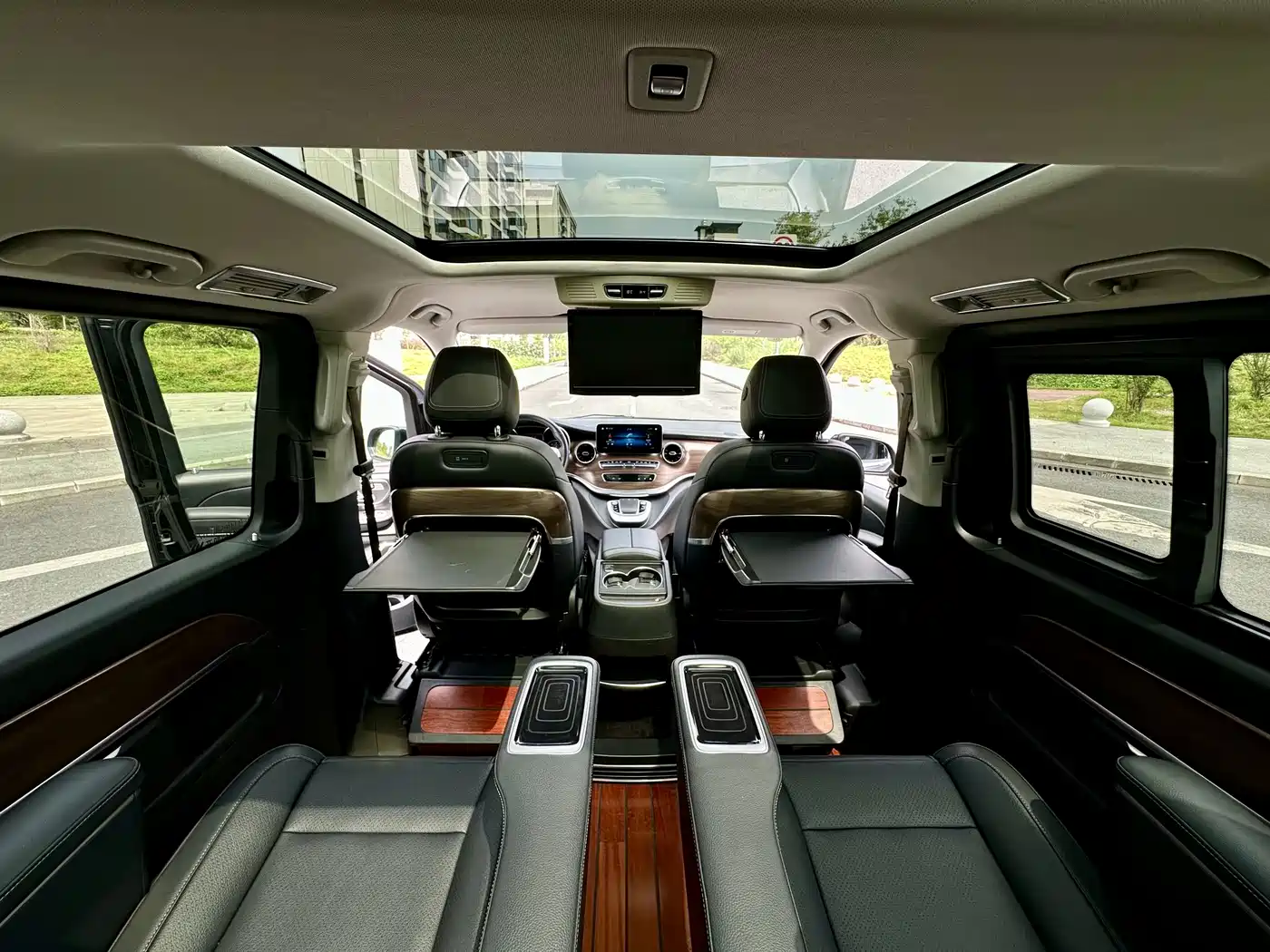 MERCEDES-BENZ V-CLASS