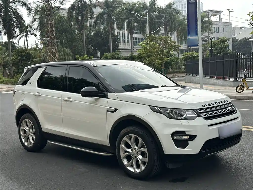 Land Rover Discovery Sport 2016 2.0T HSE фото 23
