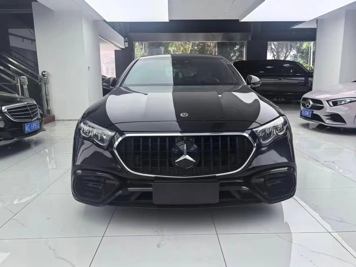 Mercedes-Benz E-Class 2025 E 300 L Luxury фото 2