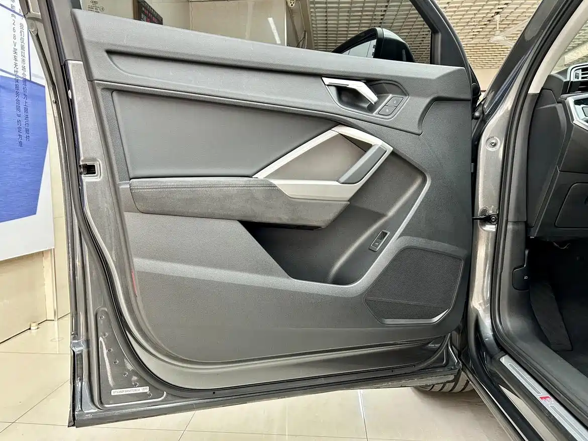 Audi Q3 2022 35 TFSI Fashion Dynamic фото 21