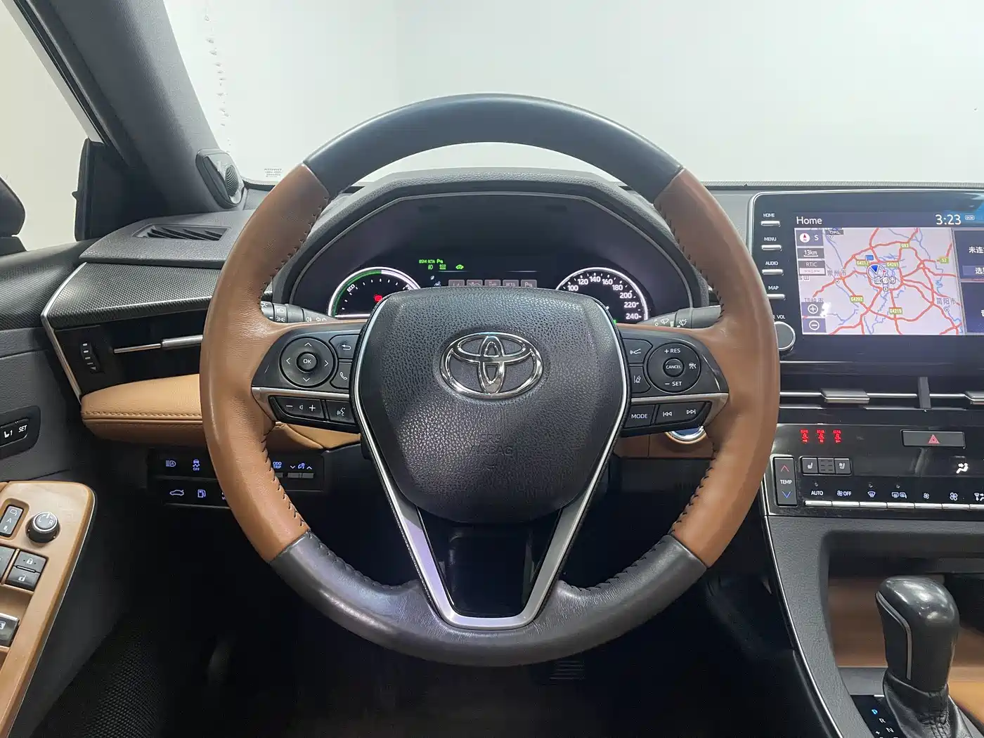 Toyota Avalon 2019 Hybrid 2.5L Limited Flagship Version China V фото 13