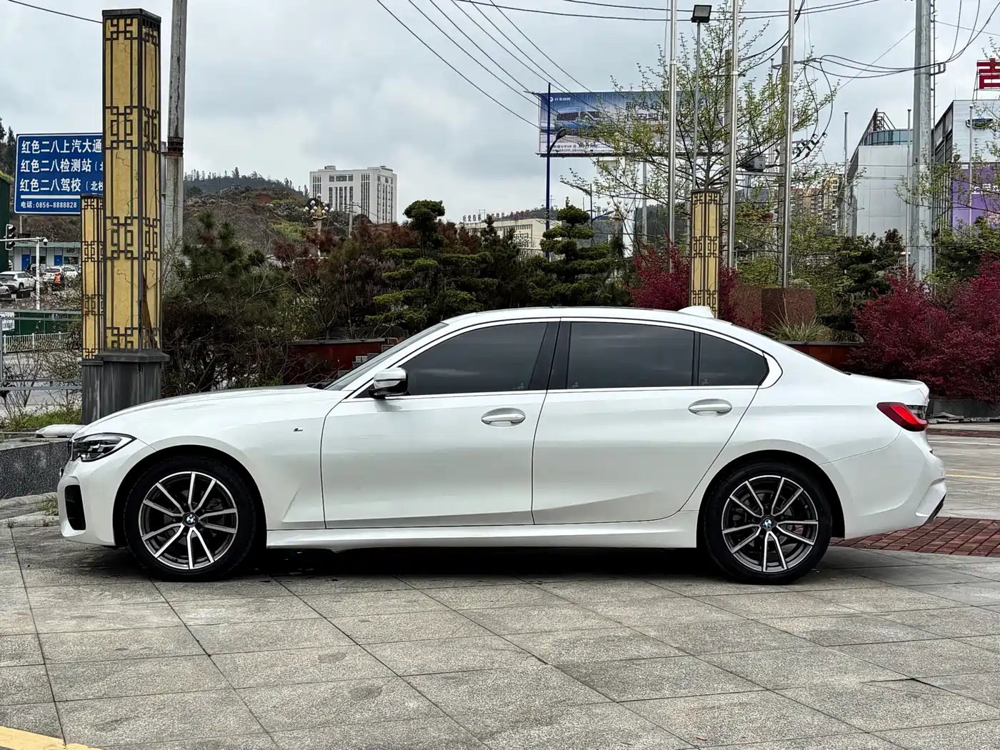 BMW 3 Series 2022 320Li M Sport Package фото 7