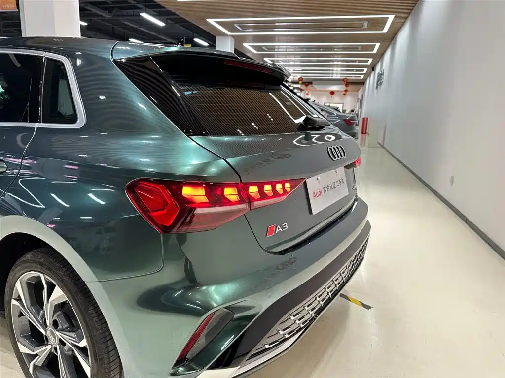 Audi A3 2025 Sportback 35TFSI Flying Premium фото 9