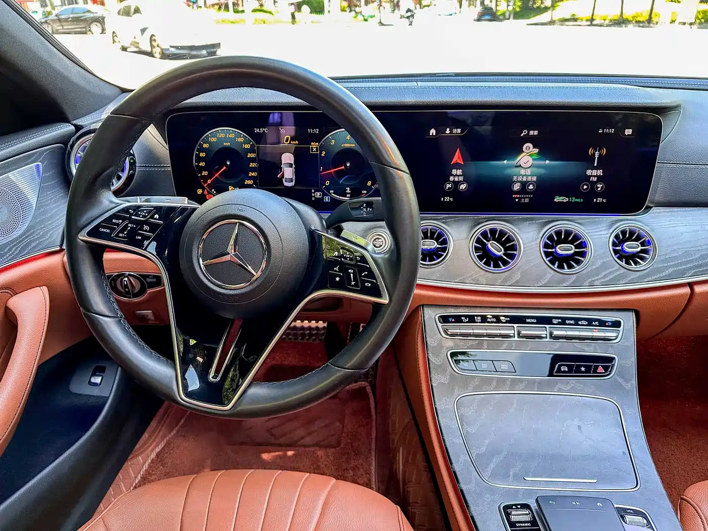 Mercedes-Benz CLS 2023 Model CLS 300 Sport Version фото 8