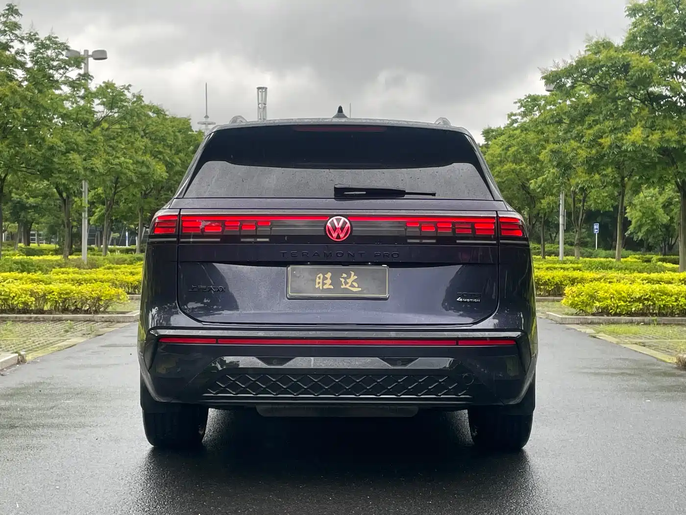 Volkswagen Teramont 2025 Teramont Pro 450TSI 4WD Summit Edition фото 8