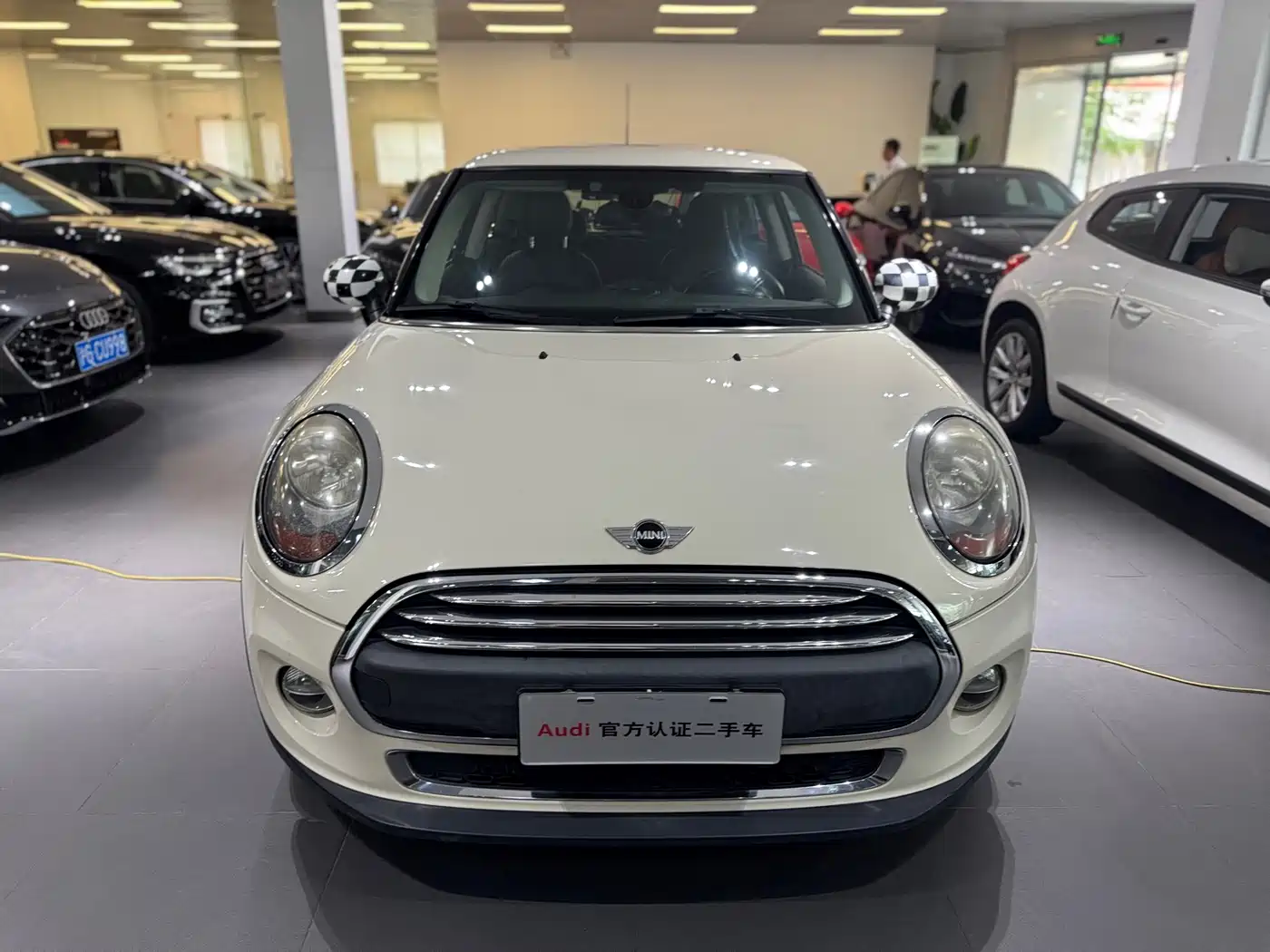 Фото 2 - MINI MINI