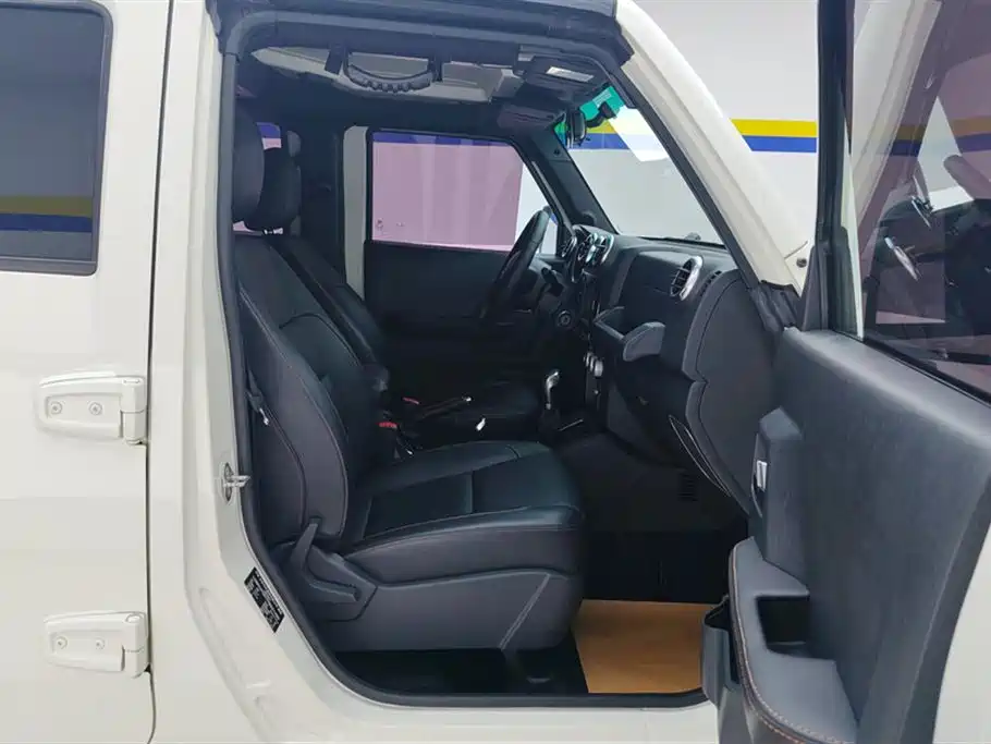 BAIC ORV Beijing Offroad BJ40 2016 Model 40L 2.3T Automatic 4WD Exclusive фото 8