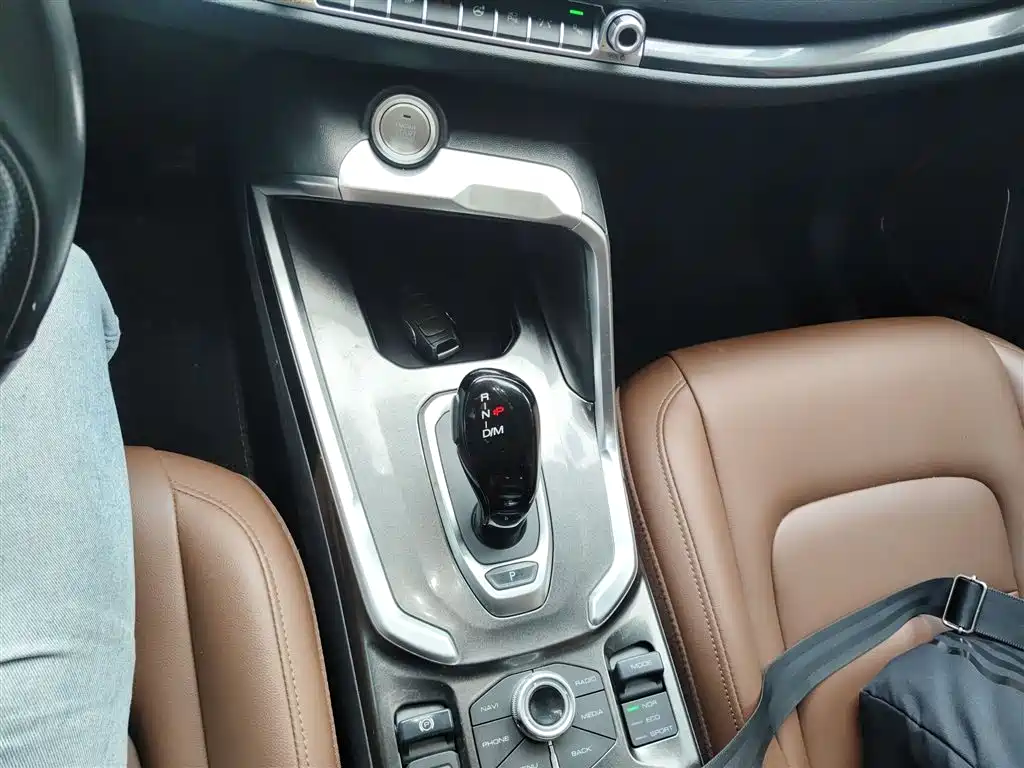 Haval H6 2019 1.5GDIT Auto Luxury Smart Edition China VI фото 10