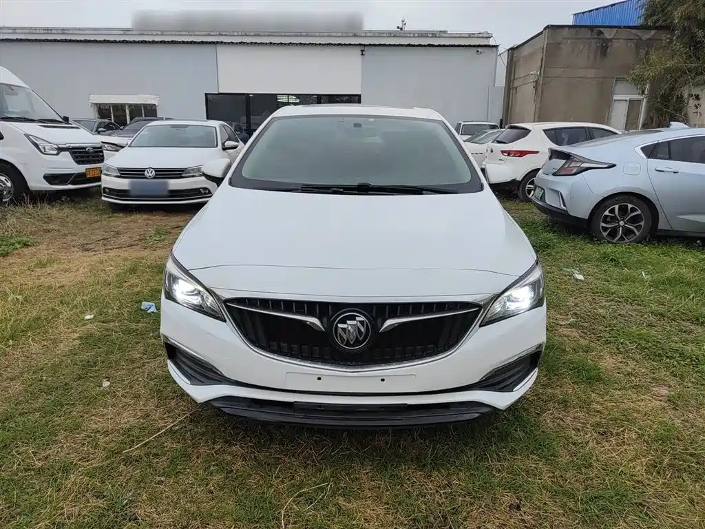Buick Verano 2019 Sedan 20T Dual Clutch Leading фото 3
