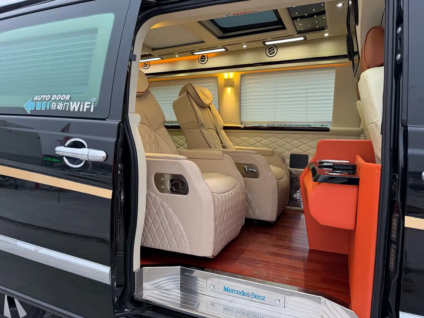 Mercedes-Benz Vito 2013 Model 3.0L Elite Edition фото 6