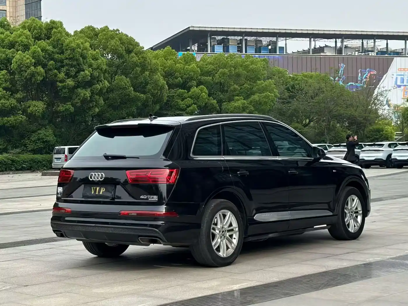 AUDI Q7