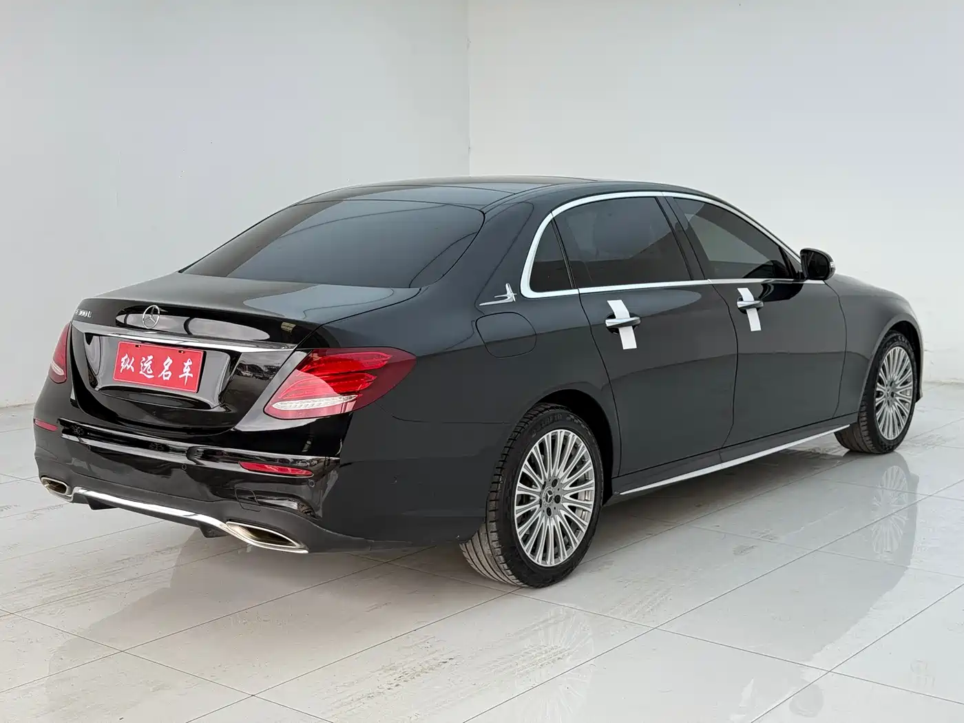 Mercedes-Benz E-Class 2020 E 300 L Fashion фото 19
