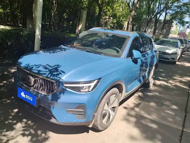Volvo XC40 2023 B3 Zhiyuan Luxury Edition