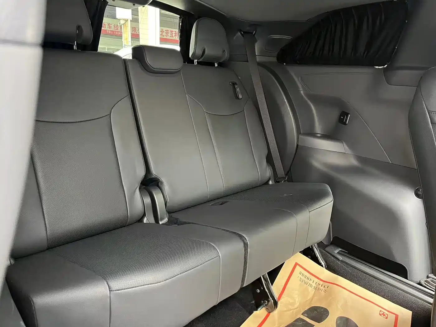 Toyota Granvia 2022 Model Year 2.5L Hybrid Flagship Edition фото 26