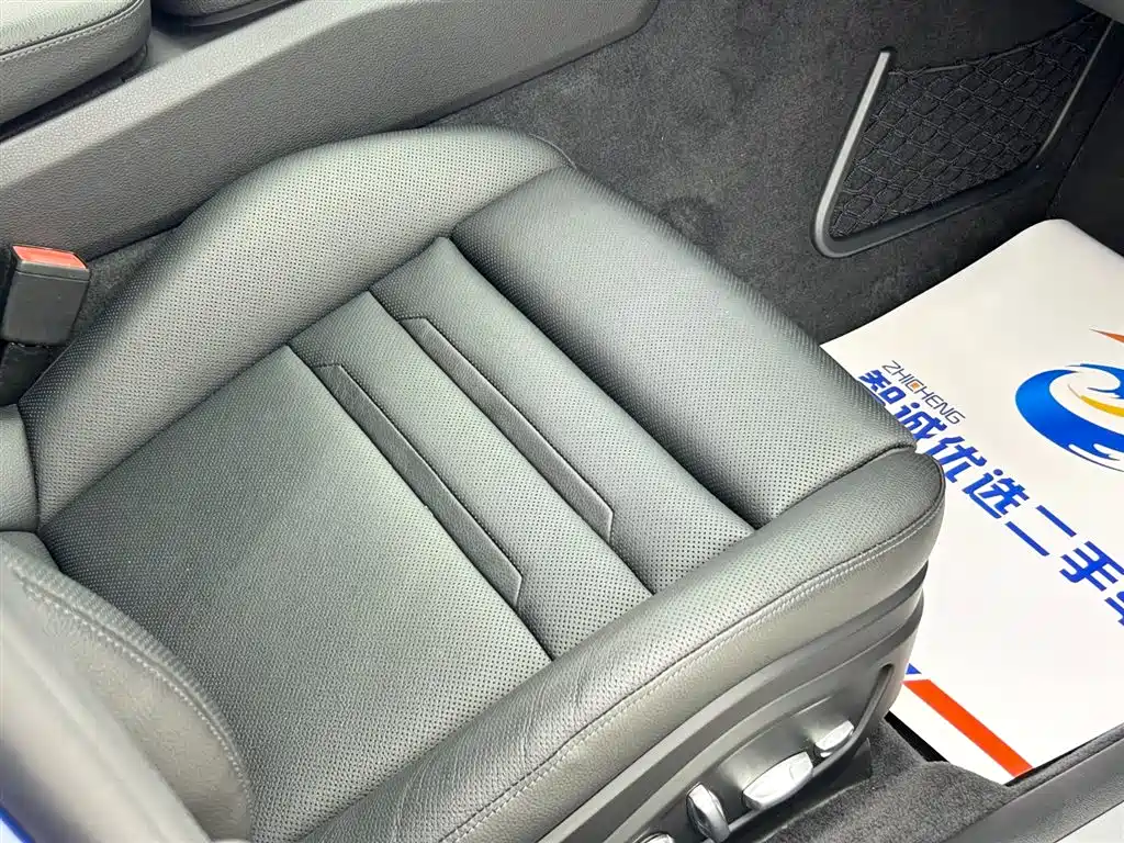Porsche Panamera 2017 Panamera 4 Sport Turismo 3.0T фото 18