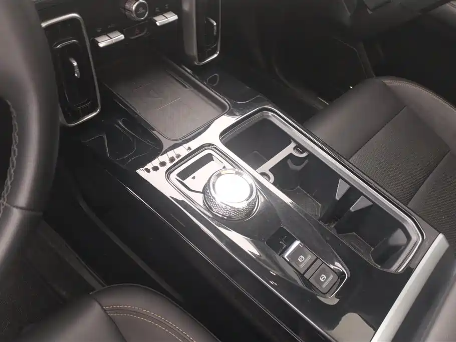 Haval Big Dog 2022 Model 2.0T DCT AWD Howling Celestial Dog Hunting Edition фото 16