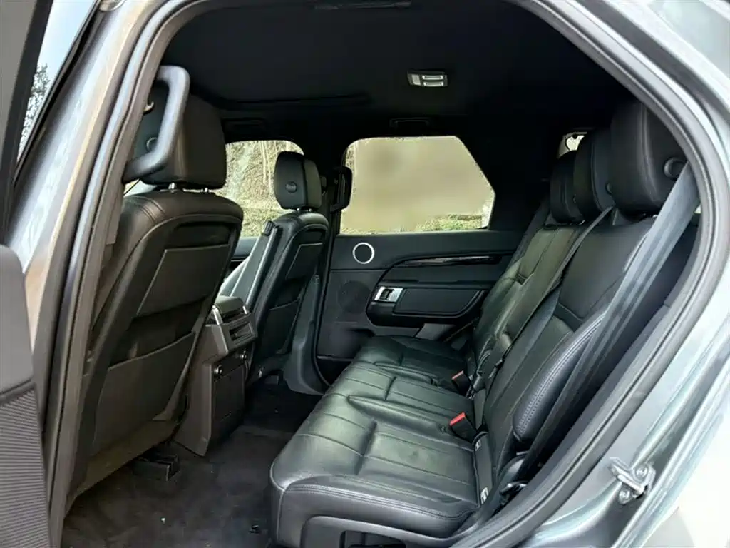 Land Rover Discovery 2019 2.0T SE фото 23