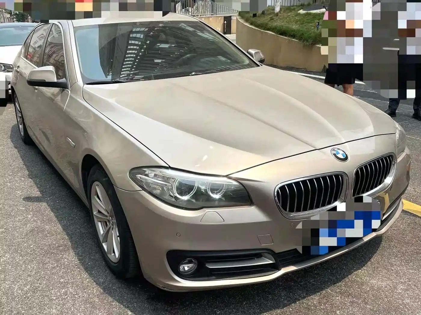BMW 5 Series 2017 520Li Classic Edition фото 2