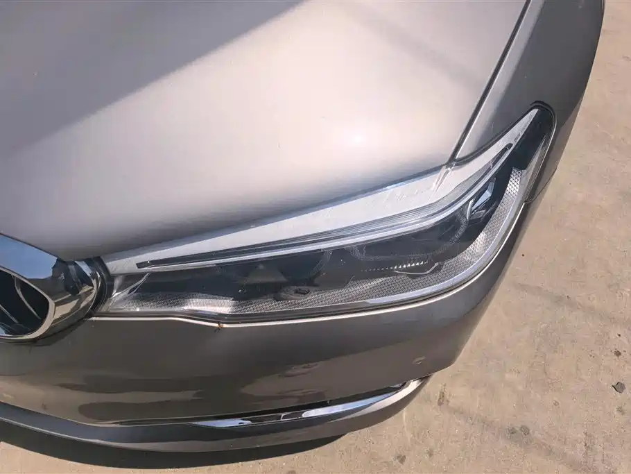BMW 5 Series New Energy 2020 530Le Luxury Package фото 5