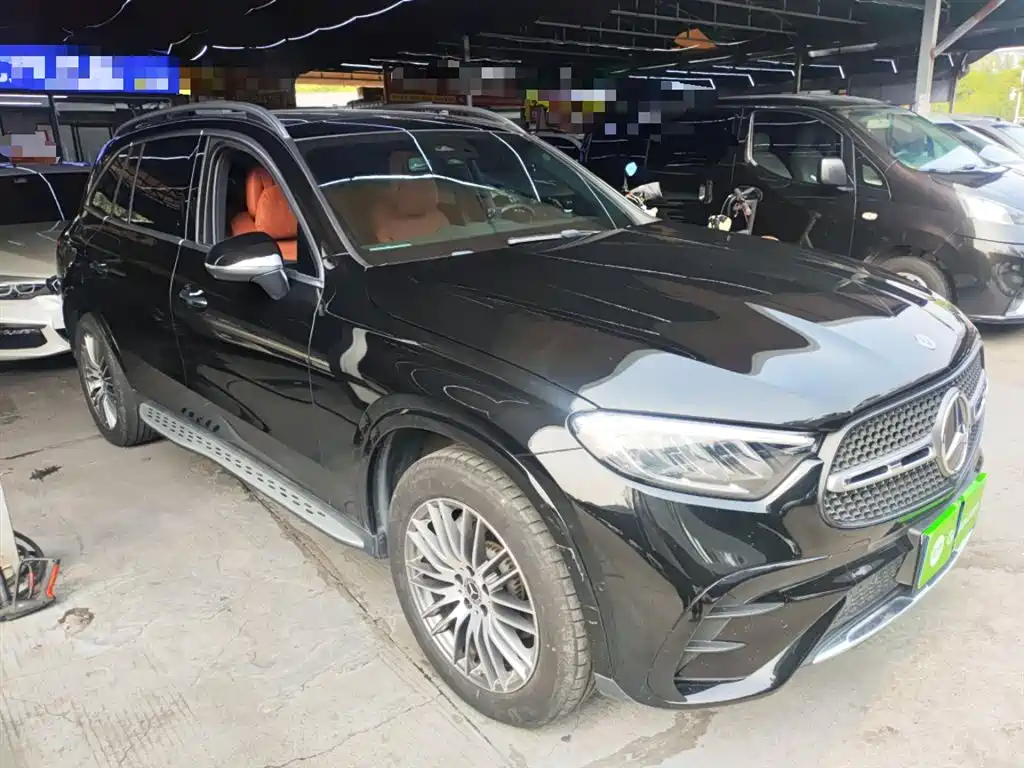 Mercedes-Benz GLC 2023 GLC 300 L 4MATIC Sport 5-Seater фото 4