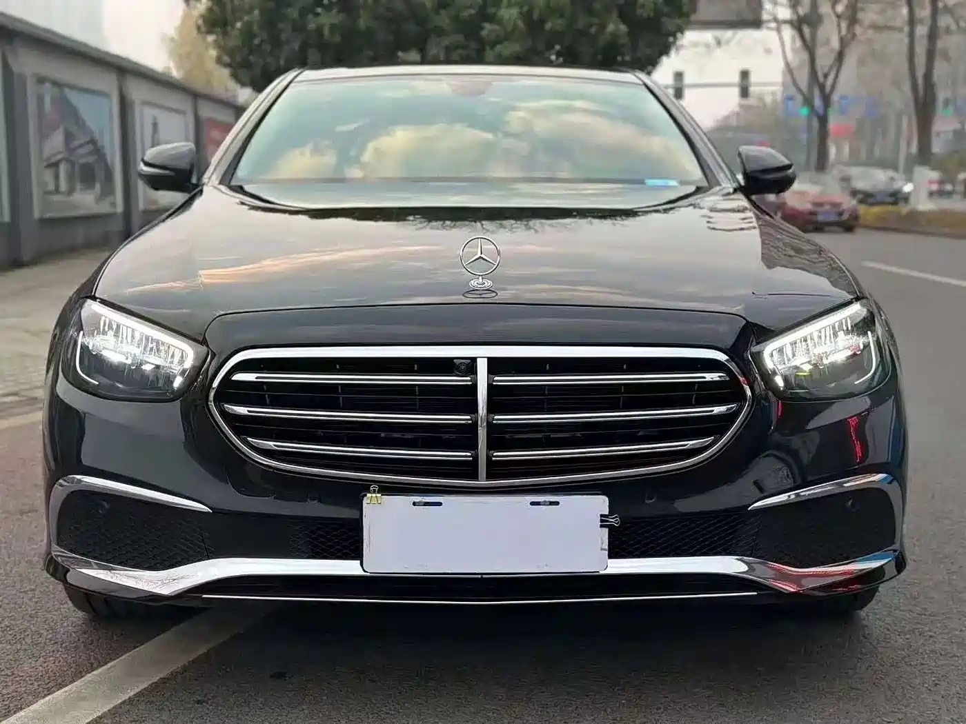 MERCEDES-BENZ E CLASS