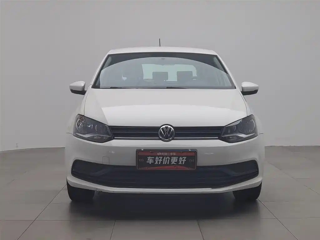 Volkswagen Polo 2016 1.4L Automatic Trend фото 3