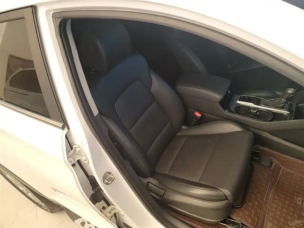 Hyundai Tucson 2015 1.6T Dual Clutch 2WD Smart фото 25